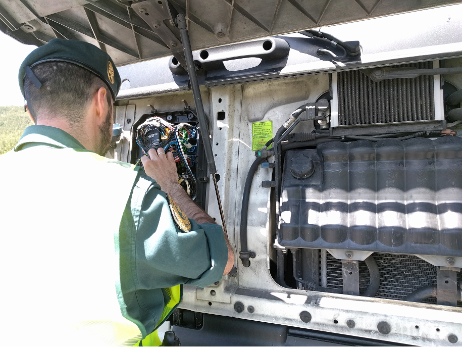 As part of the EU-funded LIFE program, in the GYSTRA project, OPUS RSE collaborated with GUARDIA CIVIL