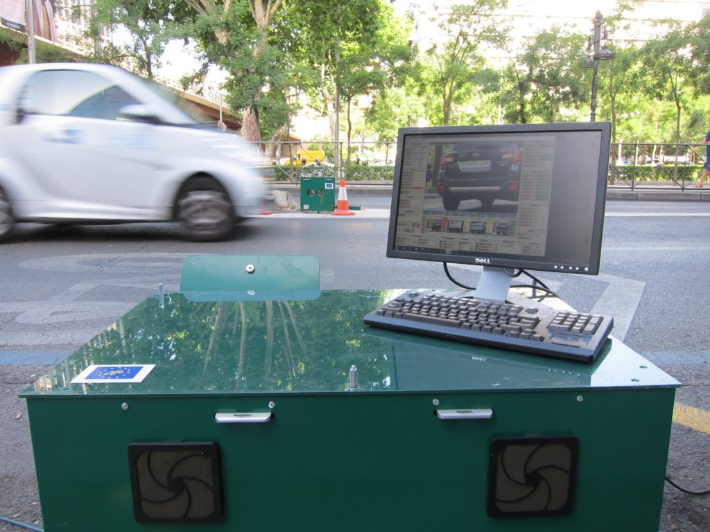 Remote sensing equipment by Opus RSE, capturing real-time traffic emissions data to monitor urban air quality.